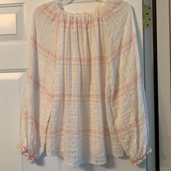 Medium white & orange top - Picture 2 of 7